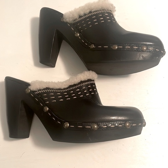 Nine West 4” clogs/mules - Picture 2 of 7